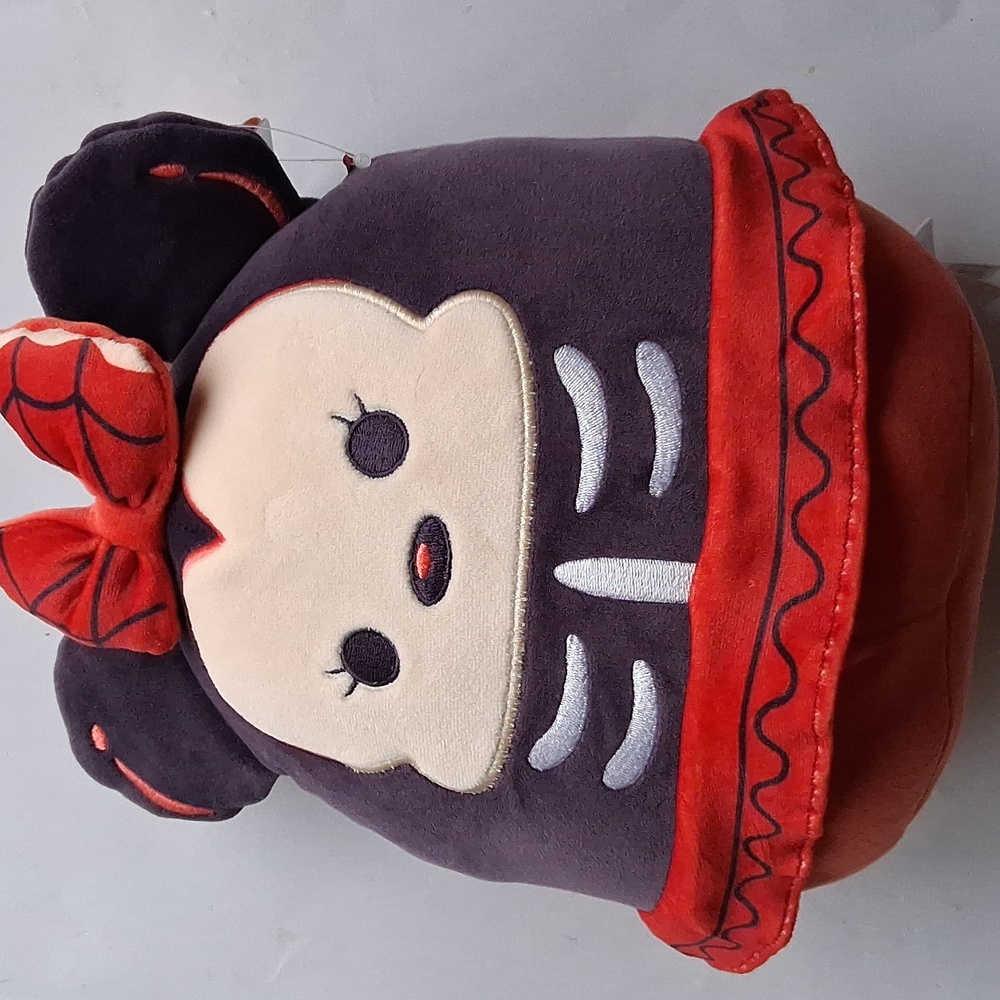 Minnie Mouse  squishmallow Disney Halloween NWT